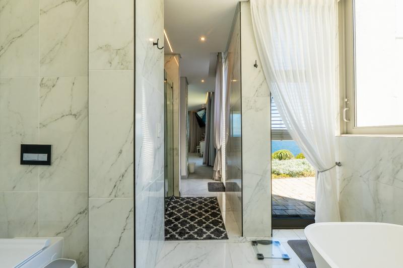 4 Bedroom Property for Sale in Pinnacle Point Golf Estate Western Cape